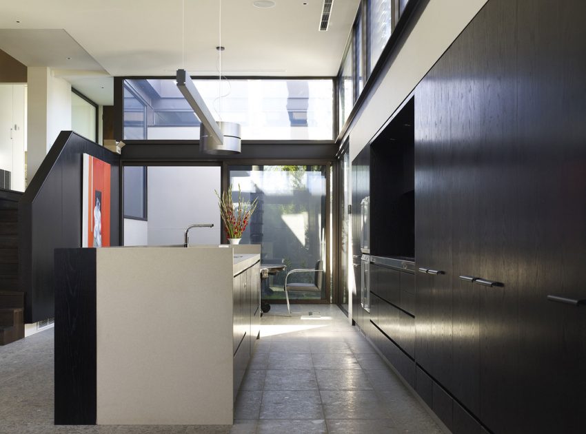 A Magnificent Contemporary Home Full of Elegance and Transparency in Hawthorn East by Steve Domoney Architecture (7)