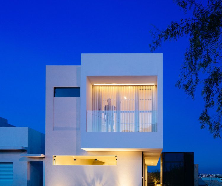 A Modern House Built with Focus on Natural Lighting and Ventilation in Sorocaba by Estudio BRA arquitetura (23)