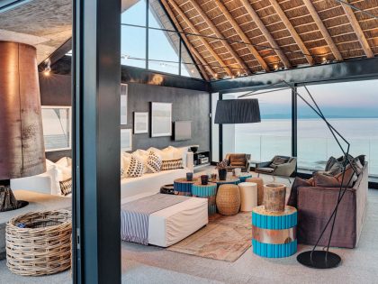 A Playful and L-Shaped Contemporary House with Spectacular Ocean Views in Shelley Point