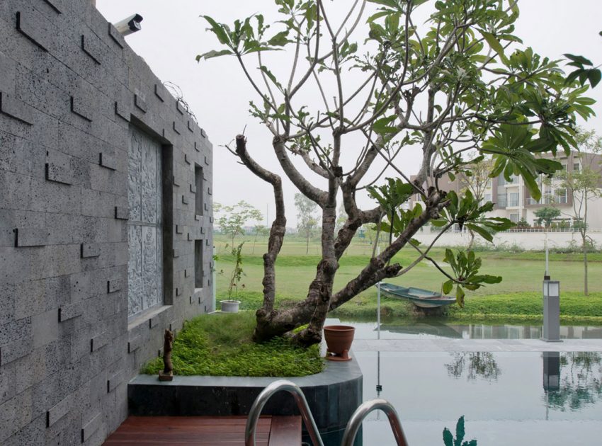 A Sensational Modern Home with Exquisite Landscaping in Ha Noi, Vietnam by Landmak Architecture (10)