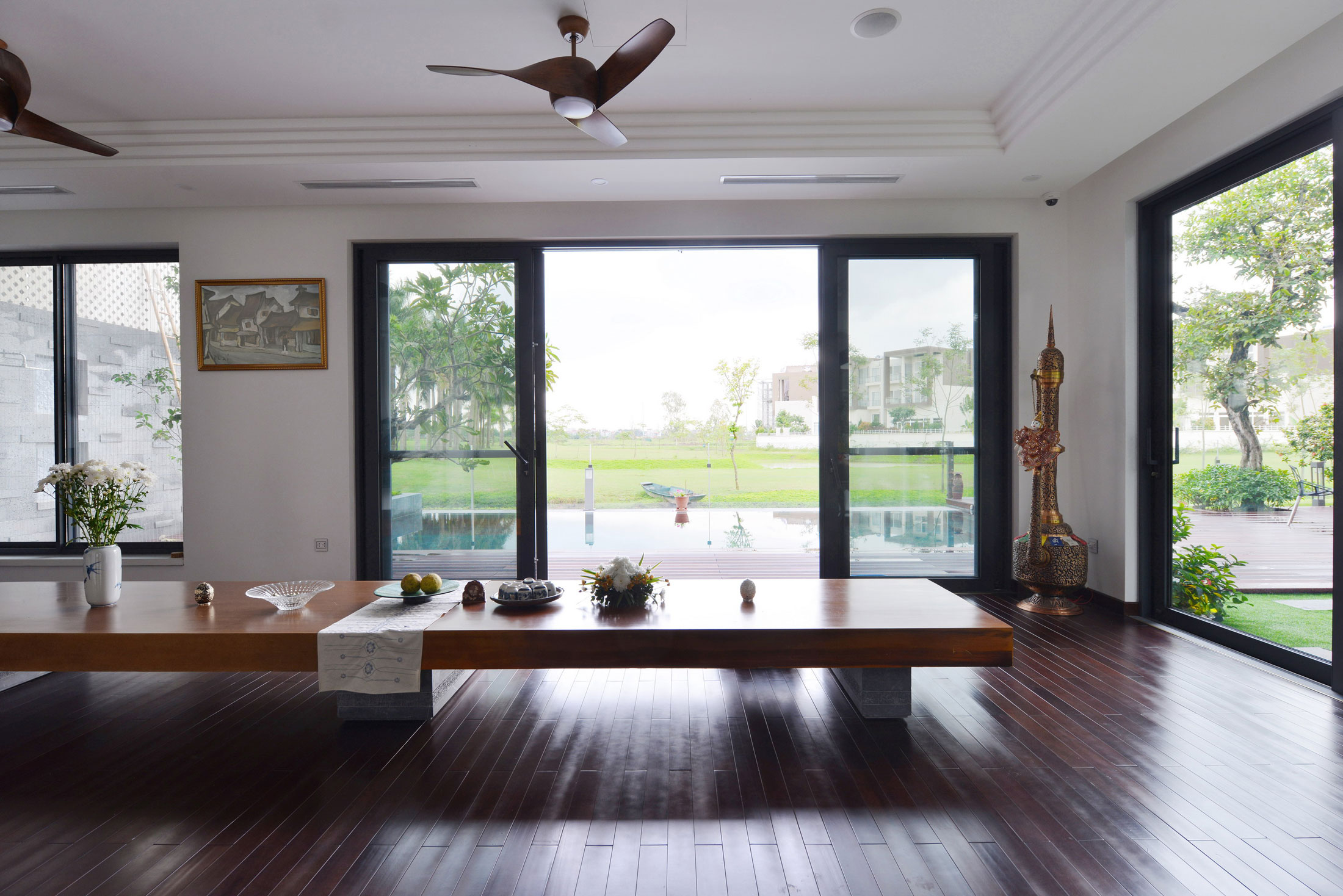 A Sensational Modern Home with Exquisite Landscaping in Ha Noi, Vietnam by Landmak Architecture (15)