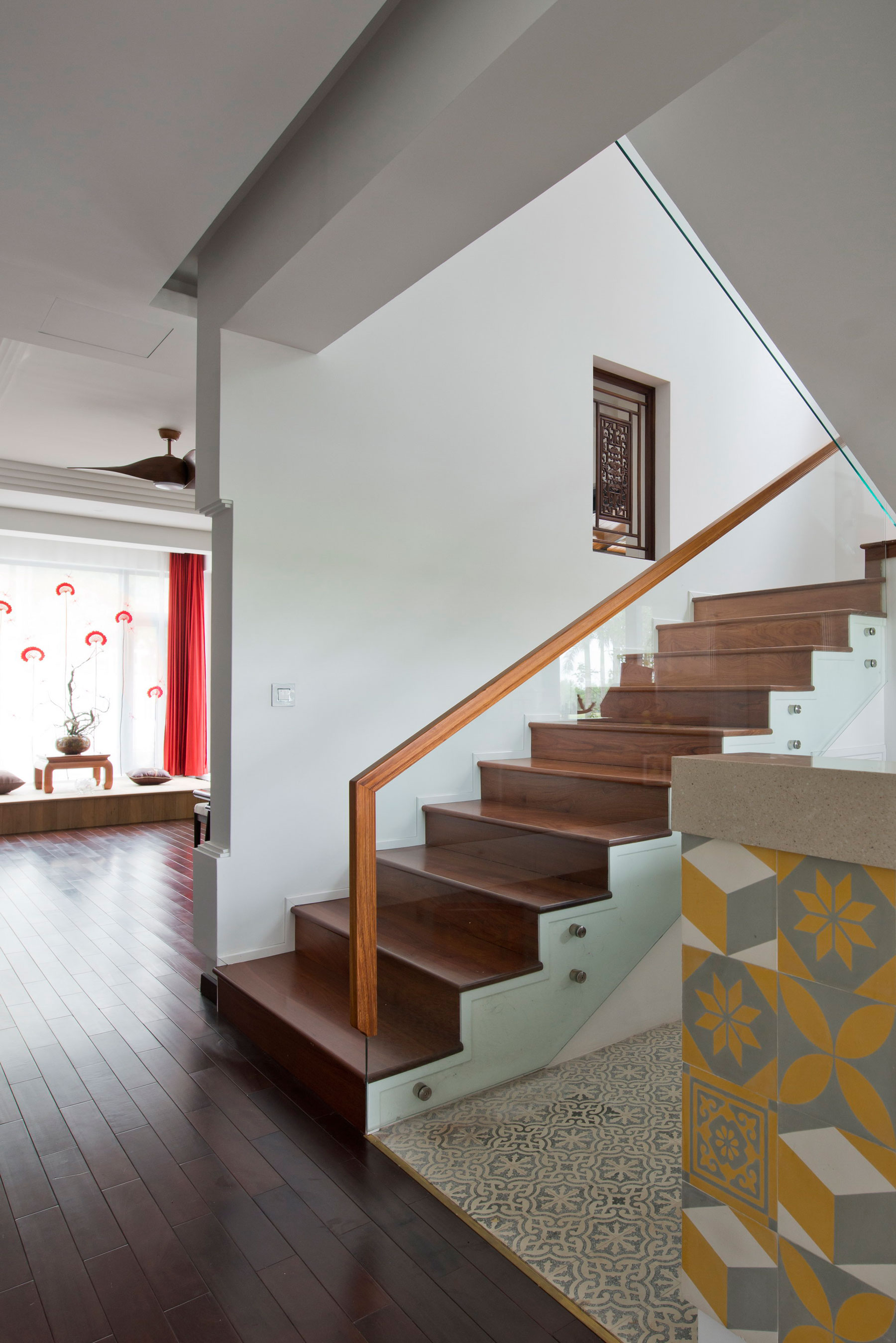 A Sensational Modern Home with Exquisite Landscaping in Ha Noi, Vietnam by Landmak Architecture (24)