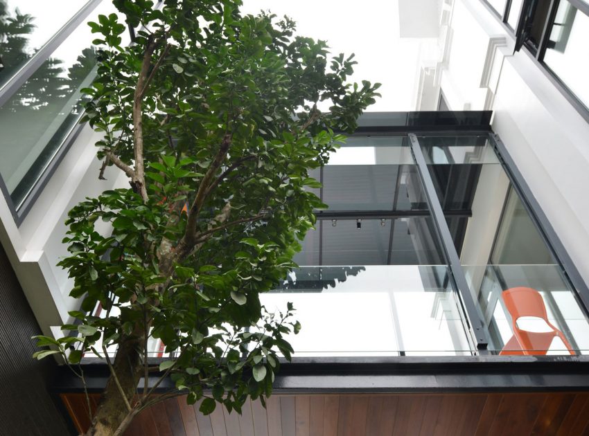 A Sensational Modern Home with Exquisite Landscaping in Ha Noi, Vietnam by Landmak Architecture (9)
