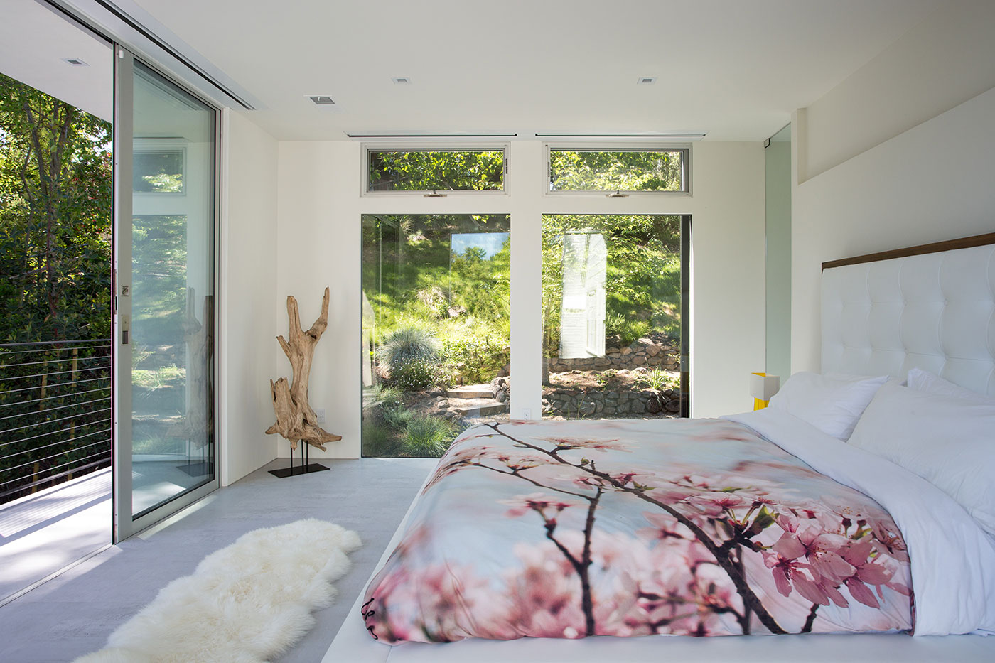 A Simple Contemporary Home with Open Spaces and Full of Natural Light in Orinda by Klopf Architecture (13)