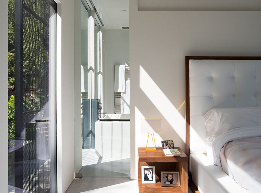 A Simple Contemporary Home with Open Spaces and Full of Natural Light in Orinda by Klopf Architecture (15)