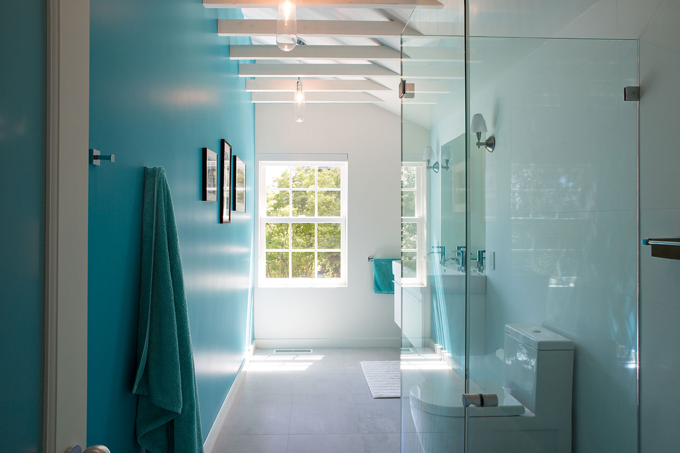 A Simple Contemporary Home with Open Spaces and Full of Natural Light in Orinda by Klopf Architecture (20)