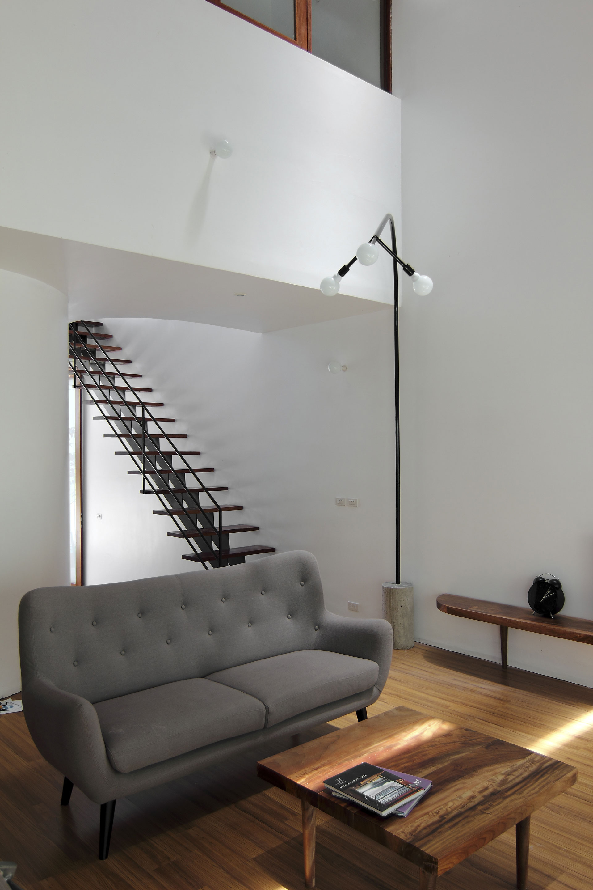 A Simple Country House with Natural Light and Wooden Furniture in Nghe An by Wangstudio (10)