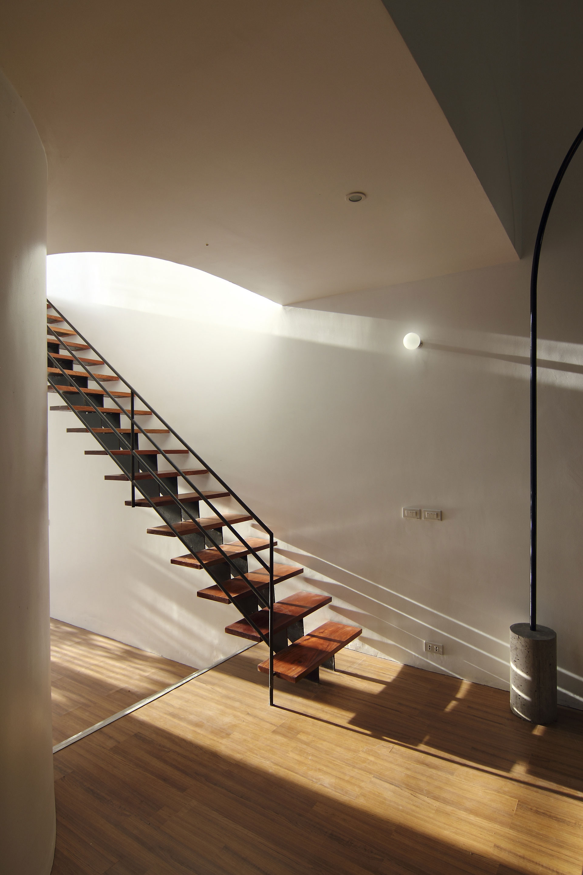 A Simple Country House with Natural Light and Wooden Furniture in Nghe An by Wangstudio (19)