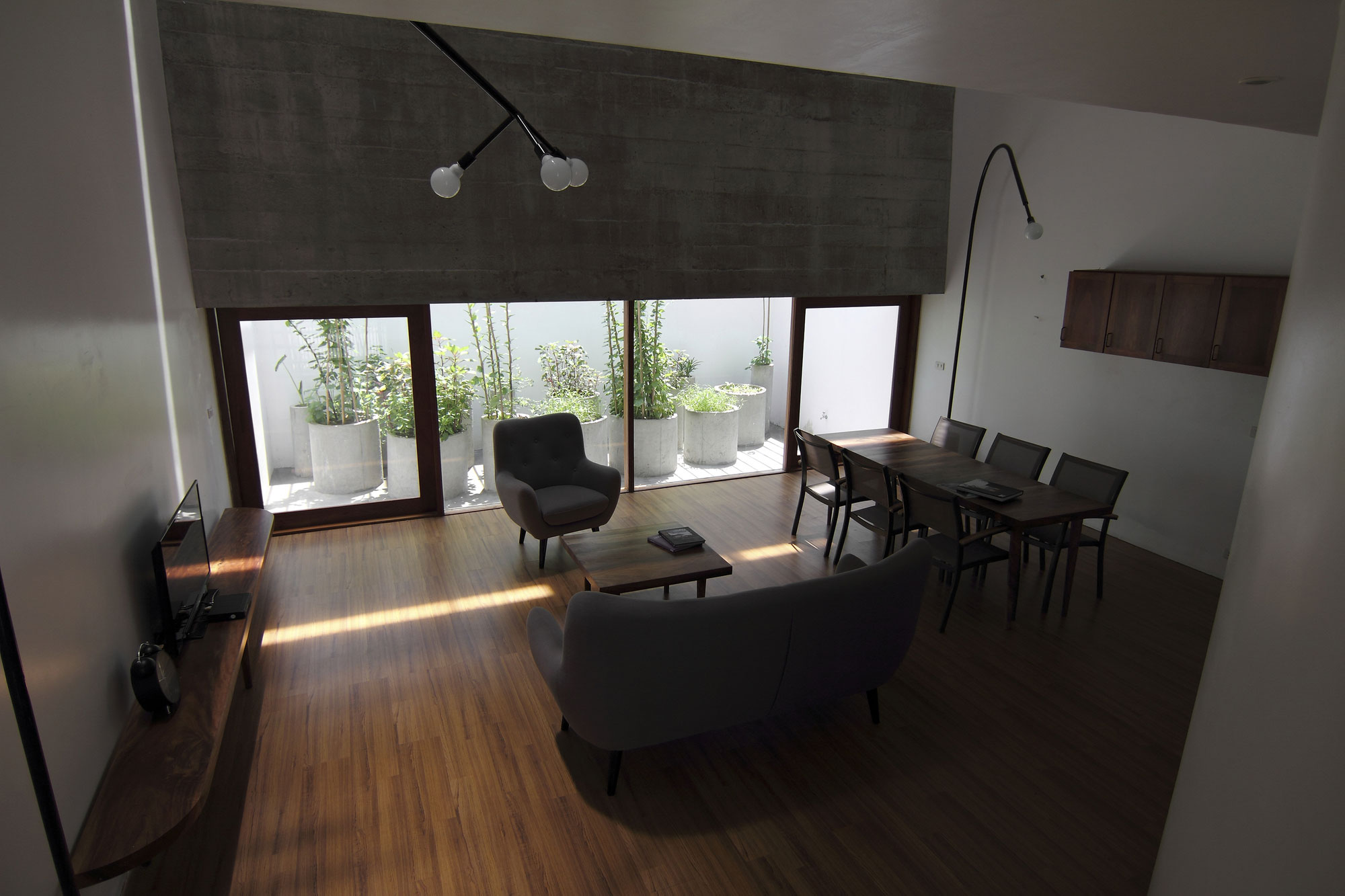 A Simple Country House with Natural Light and Wooden Furniture in Nghe An by Wangstudio (7)