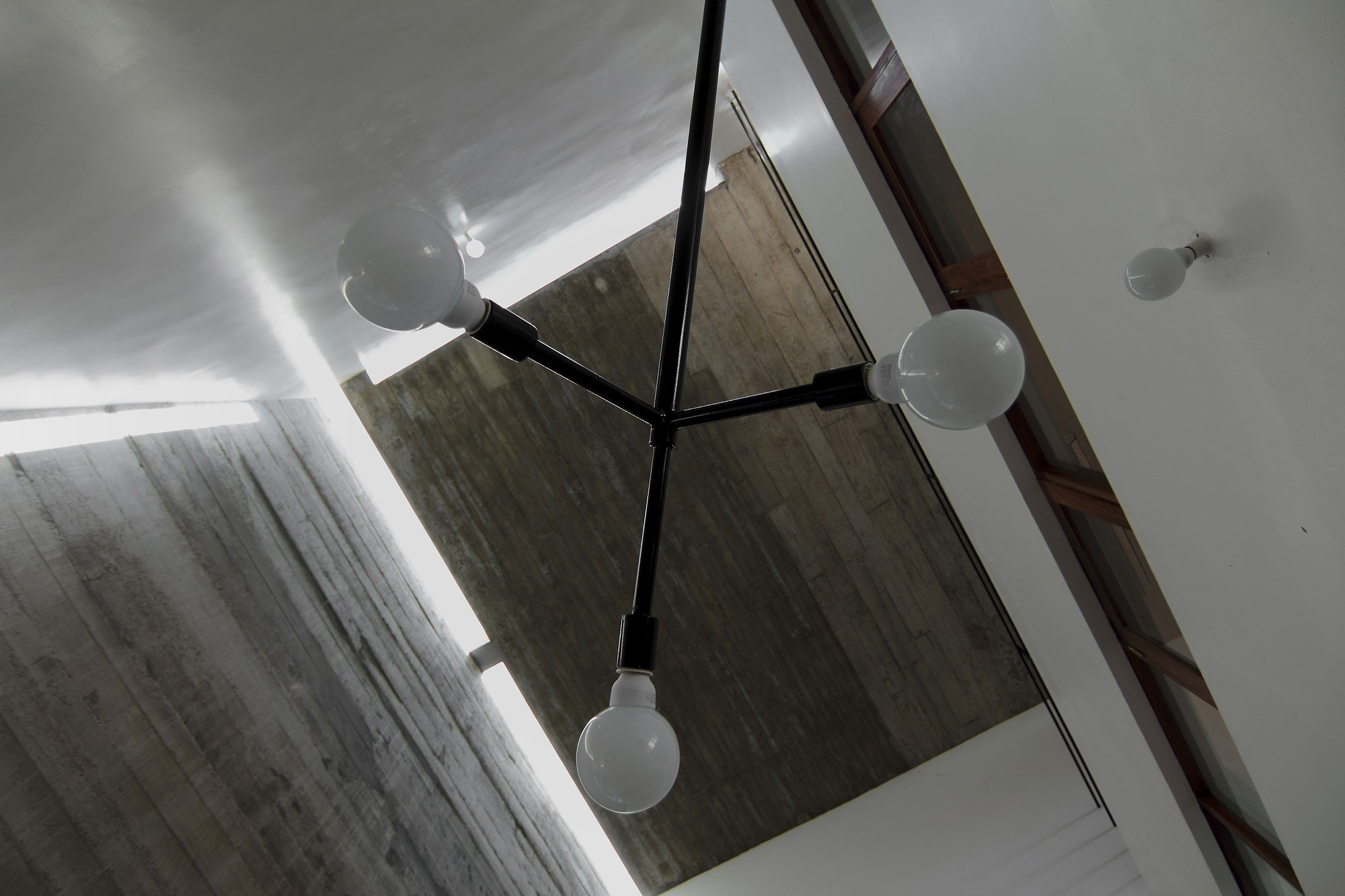 A Simple Country House with Natural Light and Wooden Furniture in Nghe An by Wangstudio (8)