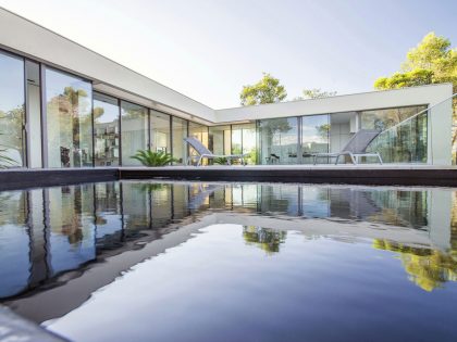 A Simple, Neat and Elegant House with Minimalist Aesthetic in Saint-Clément-de-Rivière by Brengues & Le Pavec architectes (2)