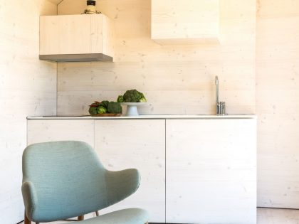 A Simple and Stylish Tiny Home with Airy Interiors in Spain by ÁBATON Arquitectura (12)