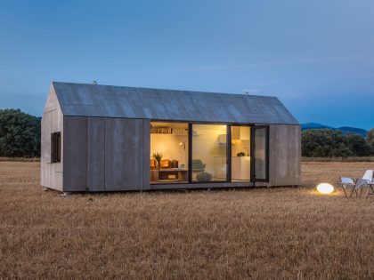 A Simple and Stylish Tiny Home with Airy Interiors in Spain by ÁBATON Arquitectura (17)