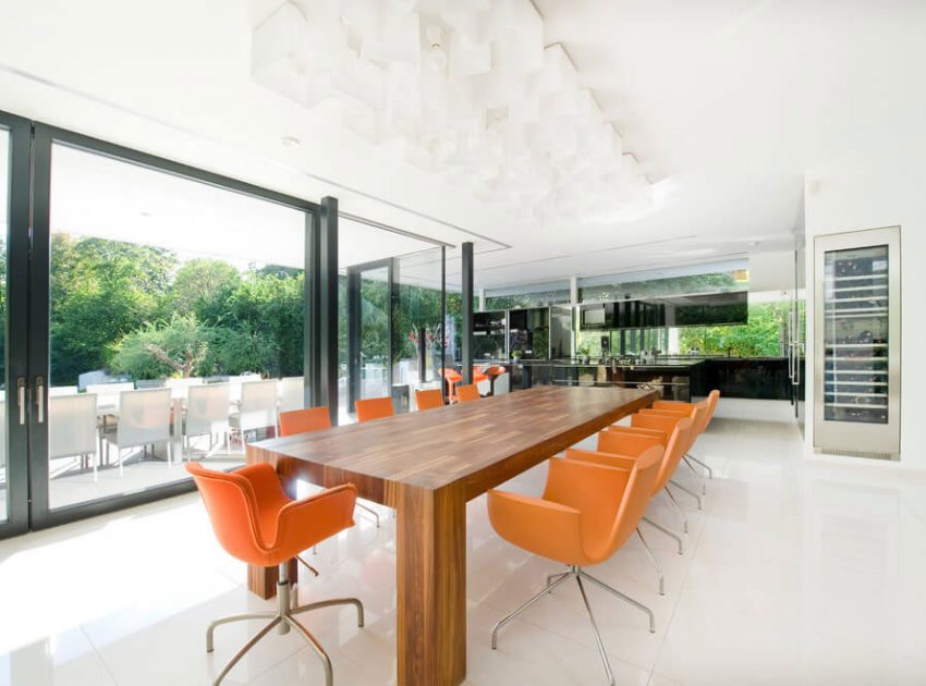 A Sleek Contemporary House Full of Luxurious Details in Hinterbrühl, Austria by Wunschhaus Architektur (7)
