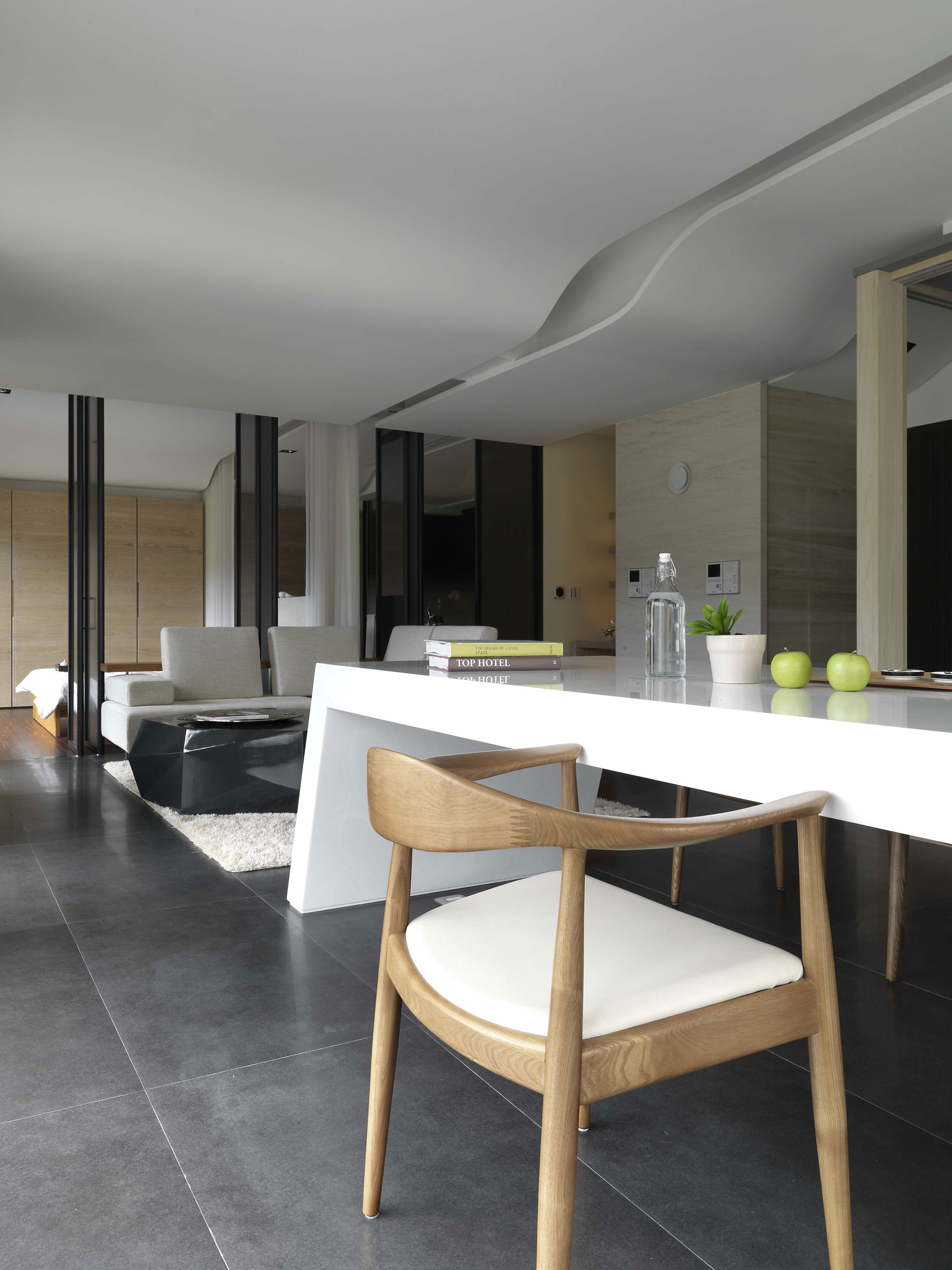 A Sleek Modern Home with Neutral Colors and Bold Accents in Taipei, Taiwan by J.C. Architecture (9)