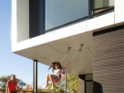 A Sleek and Bright Modern House Made of Concrete Forms, Metal and Glass in Seattle by Stephenson Design Collective (10)