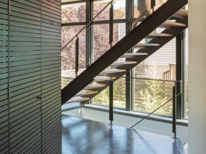 A Sleek and Bright Modern House Made of Concrete Forms, Metal and Glass in Seattle by Stephenson Design Collective (6)