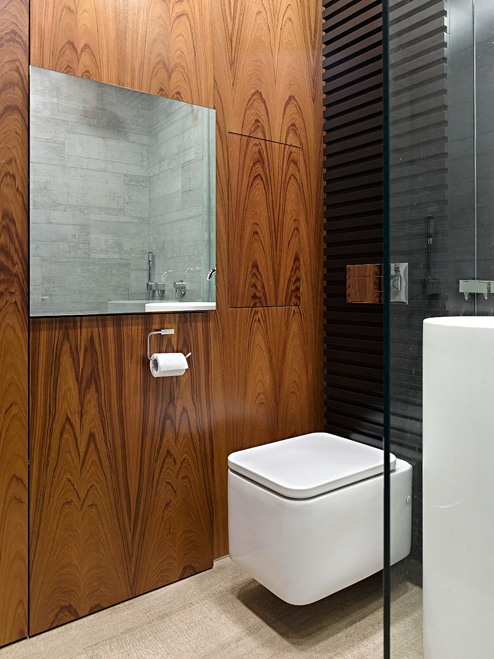 A Small Apartment Under 50 Square Meters in Moscow by Max Kasymov (12)