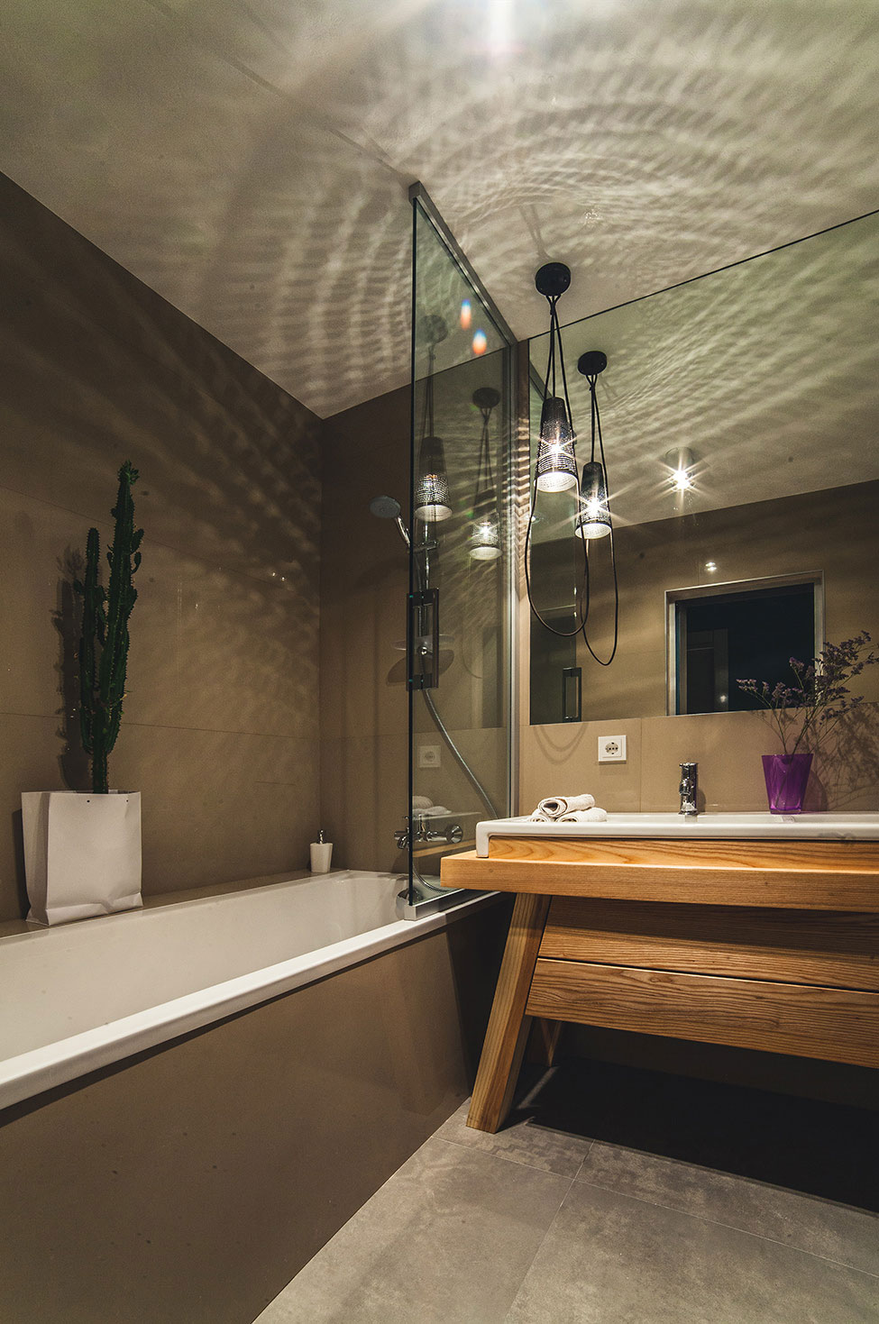 A Small Modern Apartment with Laconic and Scandinavian Style in Kiev, Ukraine by Rina Lovko (26)