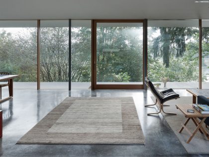 A Small Modern Hillside Home with Interior Courtyards and Gardens in Aurora by NO ARCHITECTURE (6)