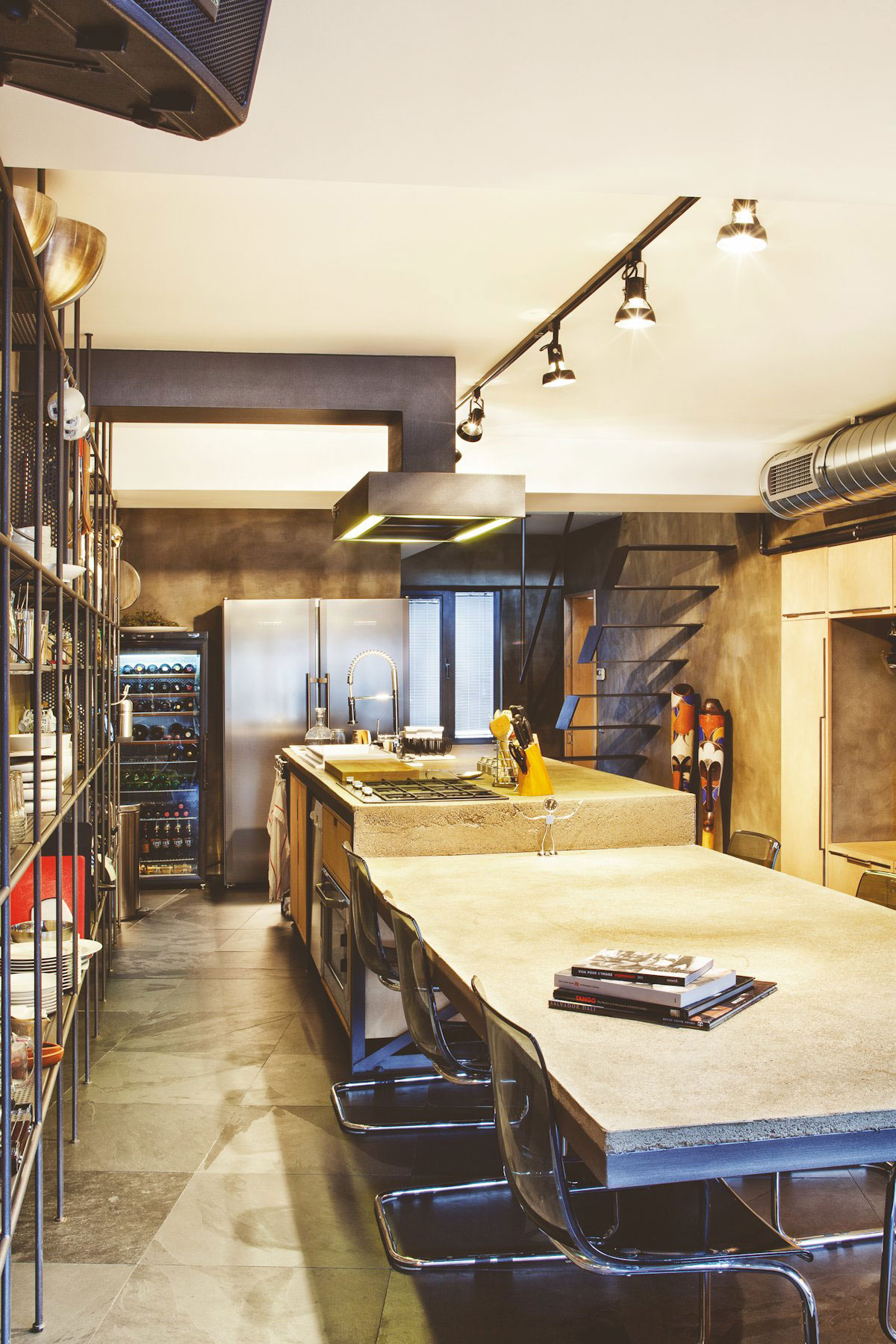 A Small Modern Industrial Apartment for a Bachelor in Istanbul, Turkey by Ofist (8)
