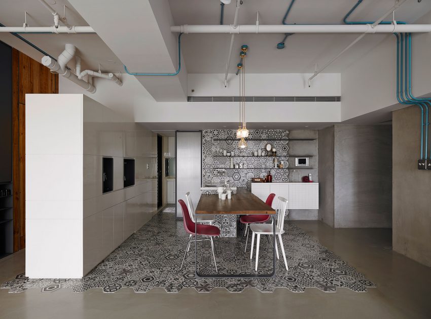 A Small Modern Industrial Apartment with Vibrant Interiors in Taiwan by KC Design Studio (5)