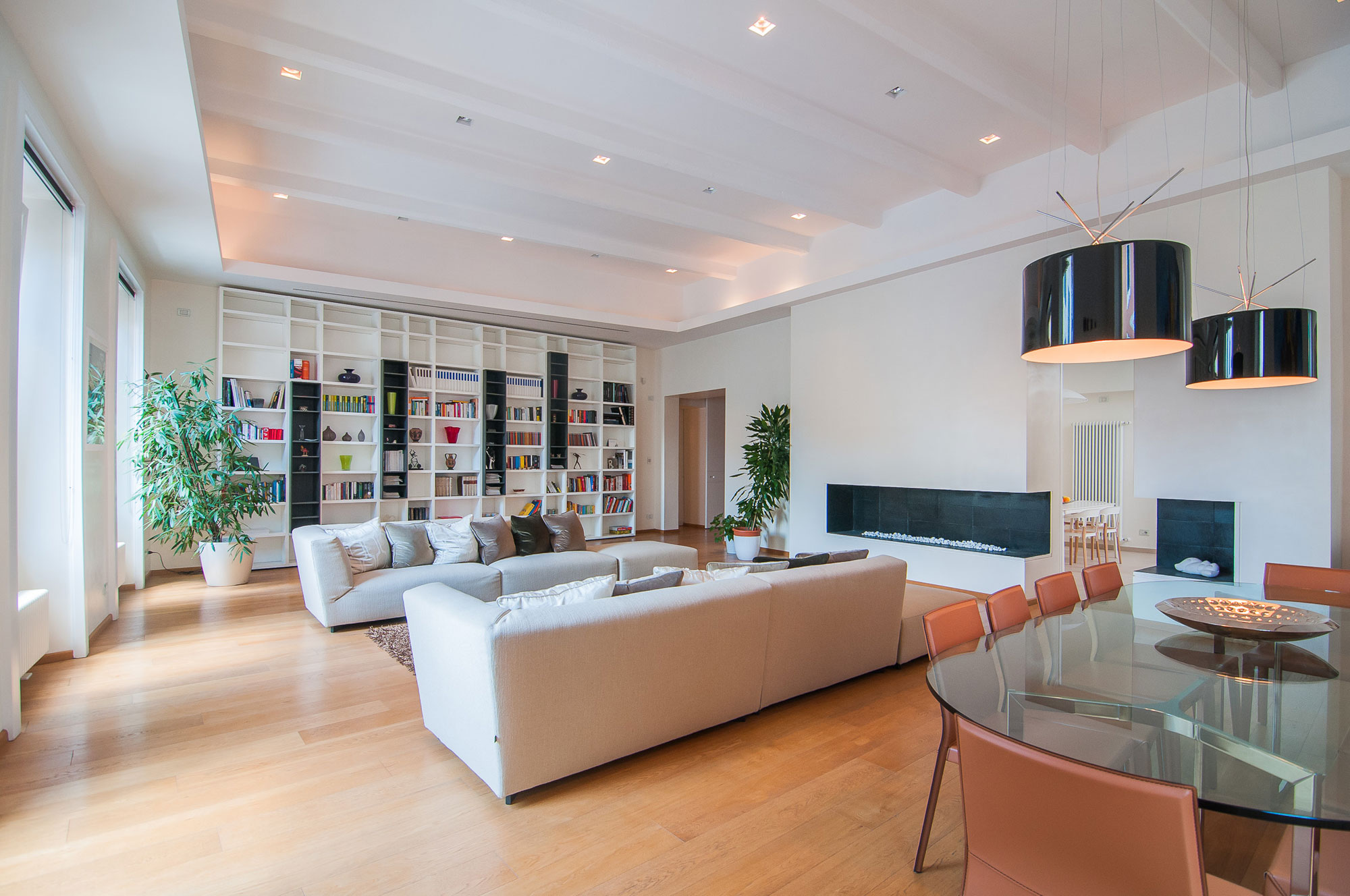 A Small and Refined Contemporary Apartment for a Couple and His Son in Rome by 3C+t Capolei Cavalli a.a. (2)