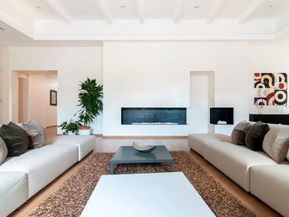 A Small and Refined Contemporary Apartment for a Couple and His Son in Rome by 3C+t Capolei Cavalli a.a. (4)