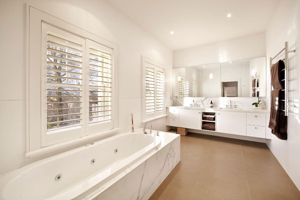 A Sophisticated Contemporary Home with Abundant Natural Light in Melbourne by Schulberg Demkiw Architects (9)