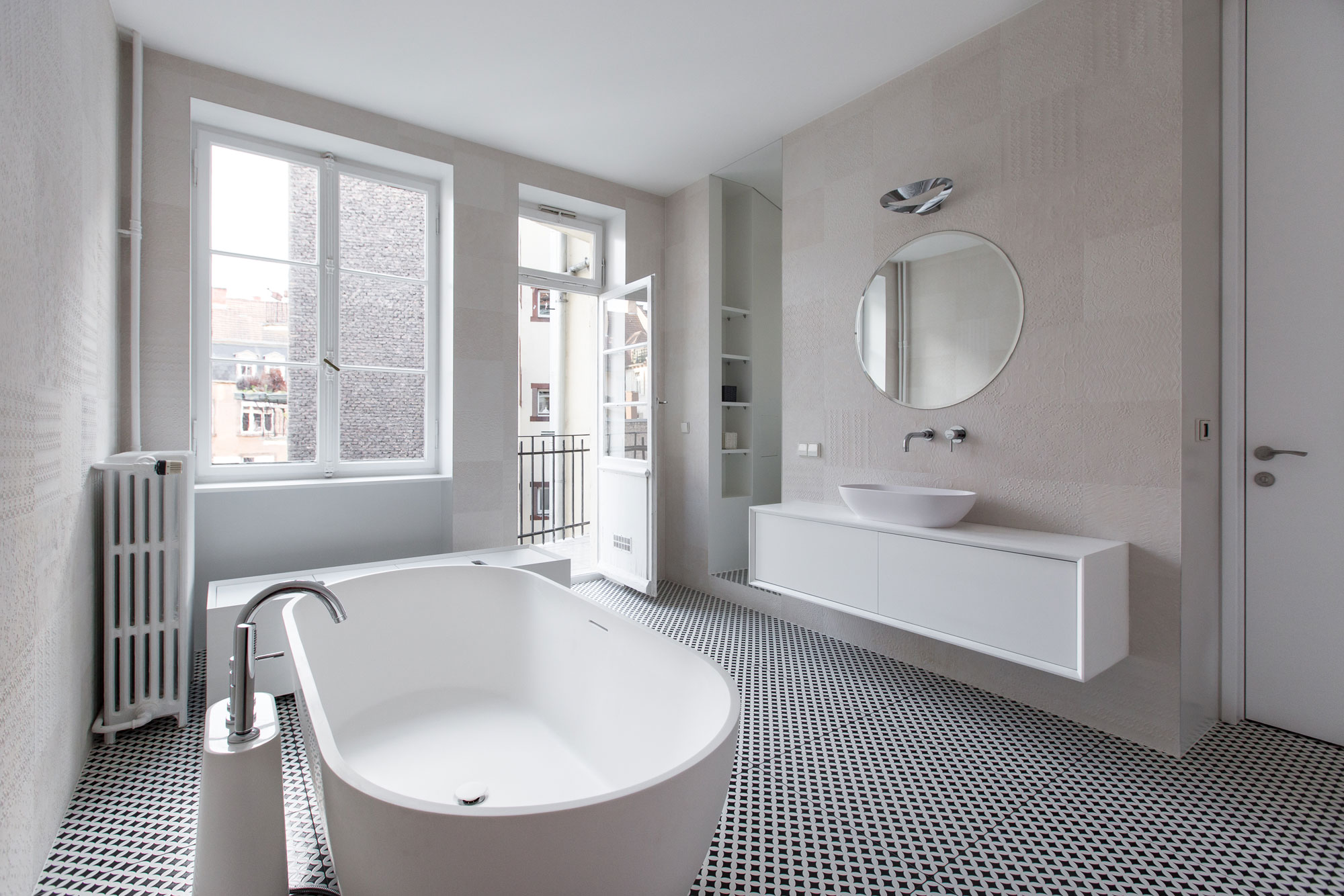 A Sophisticated Modern Apartment with Timeless Elegance in Strasbourg, France by YCL Studio (14)