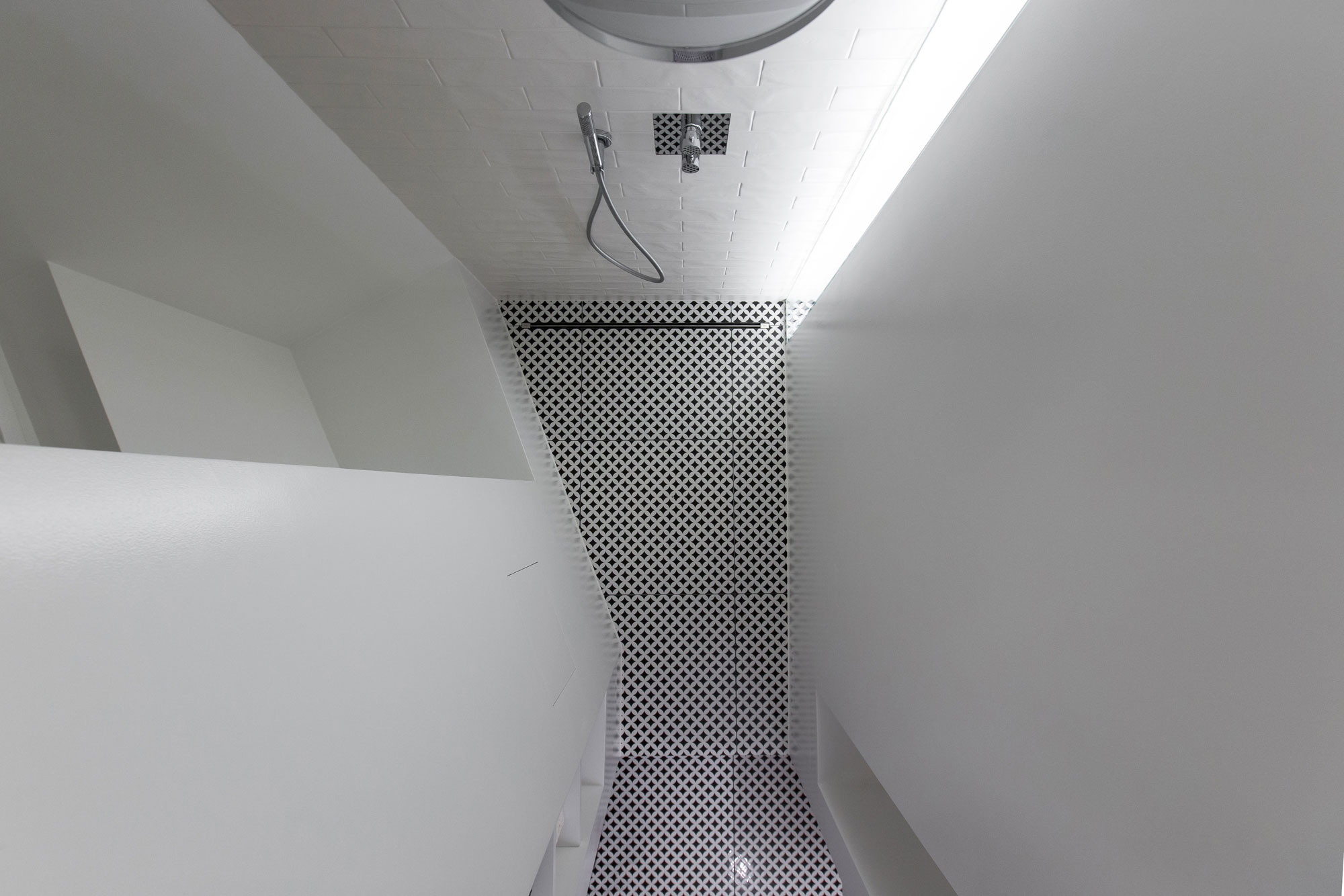A Sophisticated Modern Apartment with Timeless Elegance in Strasbourg, France by YCL Studio (15)