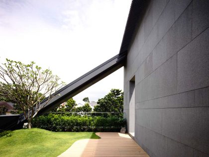 A Sophisticated Zen-Inspired House with Strong Lines and Geometric Shapes in Singapore by ONG&ONG (11)