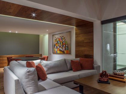 A Spacious Contemporary Home with Elegant Interiors in Zapopan by Almazán Arquitectos Asociados (16)