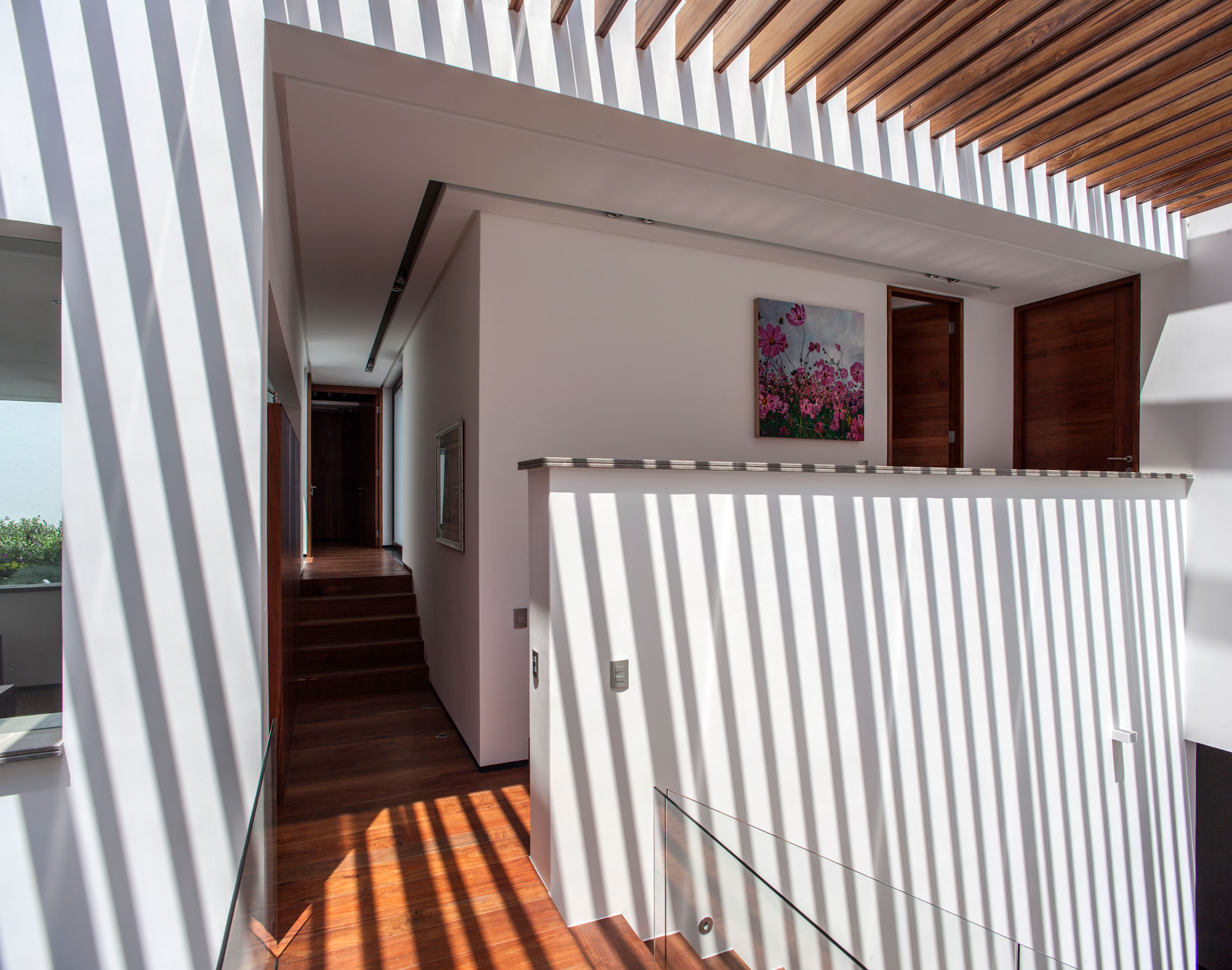 A Spacious Contemporary Home with Elegant Interiors in Zapopan by Almazán Arquitectos Asociados (20)