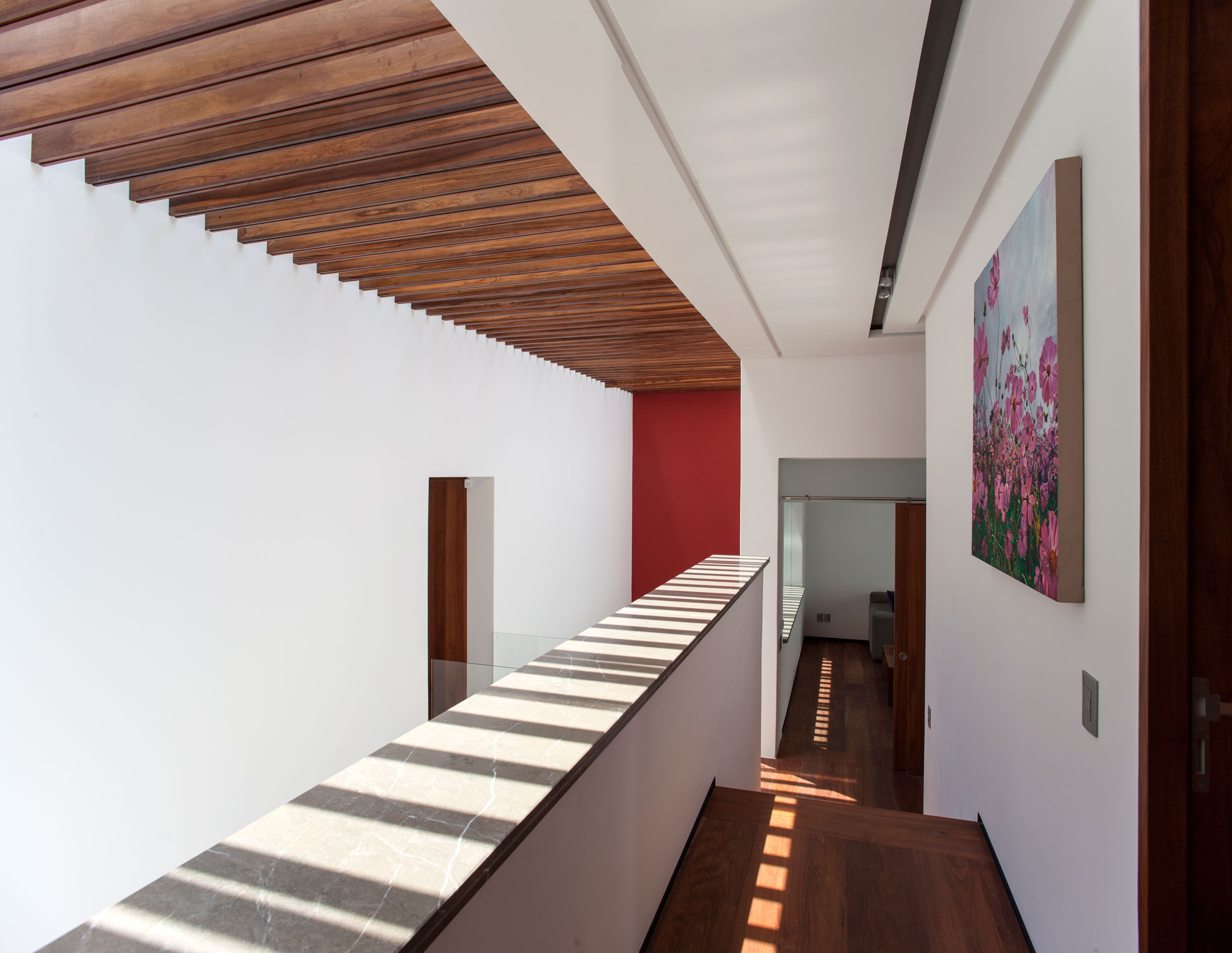 A Spacious Contemporary Home with Elegant Interiors in Zapopan by Almazán Arquitectos Asociados (21)