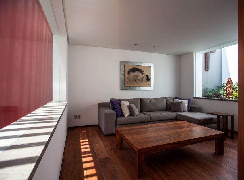 A Spacious Contemporary Home with Elegant Interiors in Zapopan by Almazán Arquitectos Asociados (22)