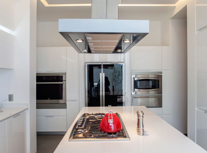 A Spacious Contemporary Home with Elegant Interiors in Zapopan by Almazán Arquitectos Asociados (32)