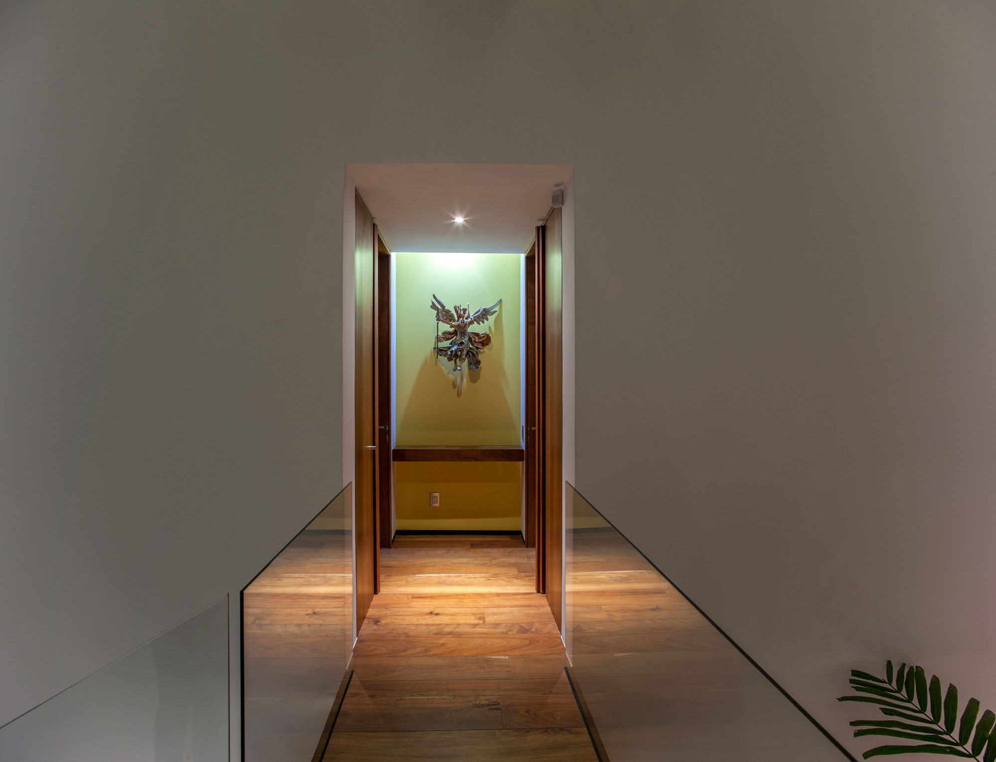 A Spacious Contemporary Home with Elegant Interiors in Zapopan by Almazán Arquitectos Asociados (41)