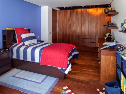 A Spacious Contemporary Home with Elegant Interiors in Zapopan by Almazán Arquitectos Asociados (44)