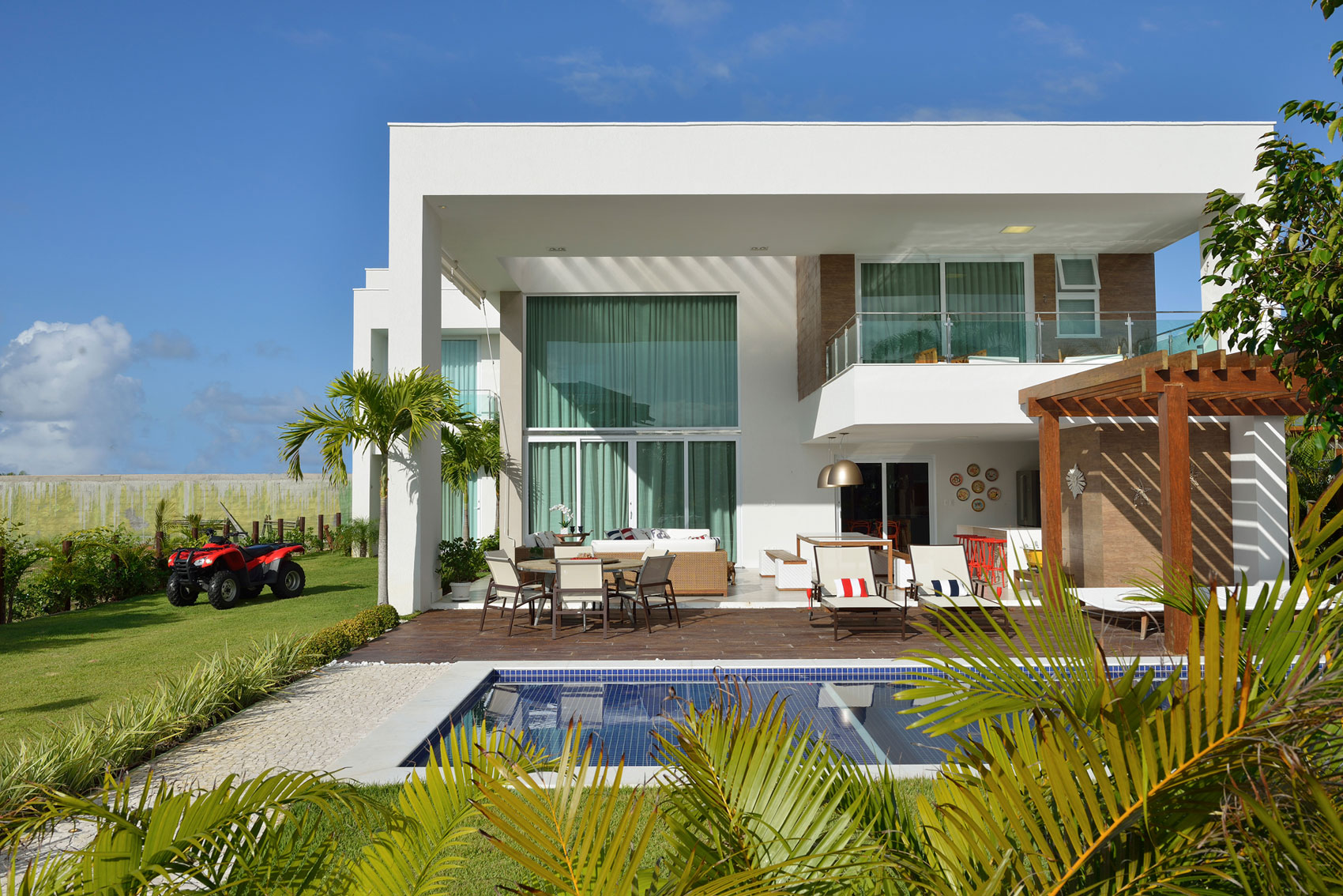 A Spacious Contemporary Home with Nautical Theme in Bahia, Brazil by Pinheiro Martinez Arquitetura (1)