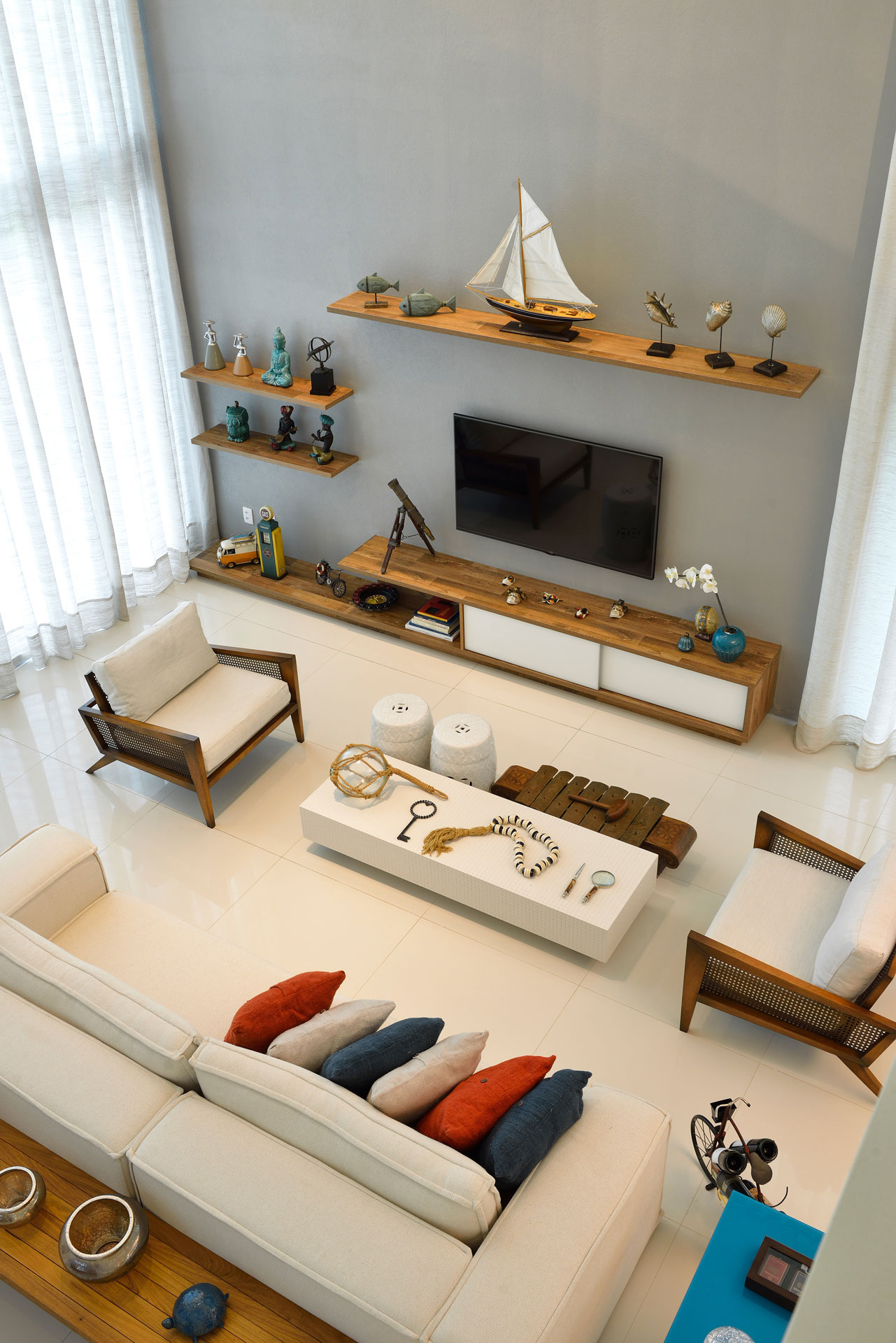 A Spacious Contemporary Home with Nautical Theme in Bahia, Brazil by Pinheiro Martinez Arquitetura (12)