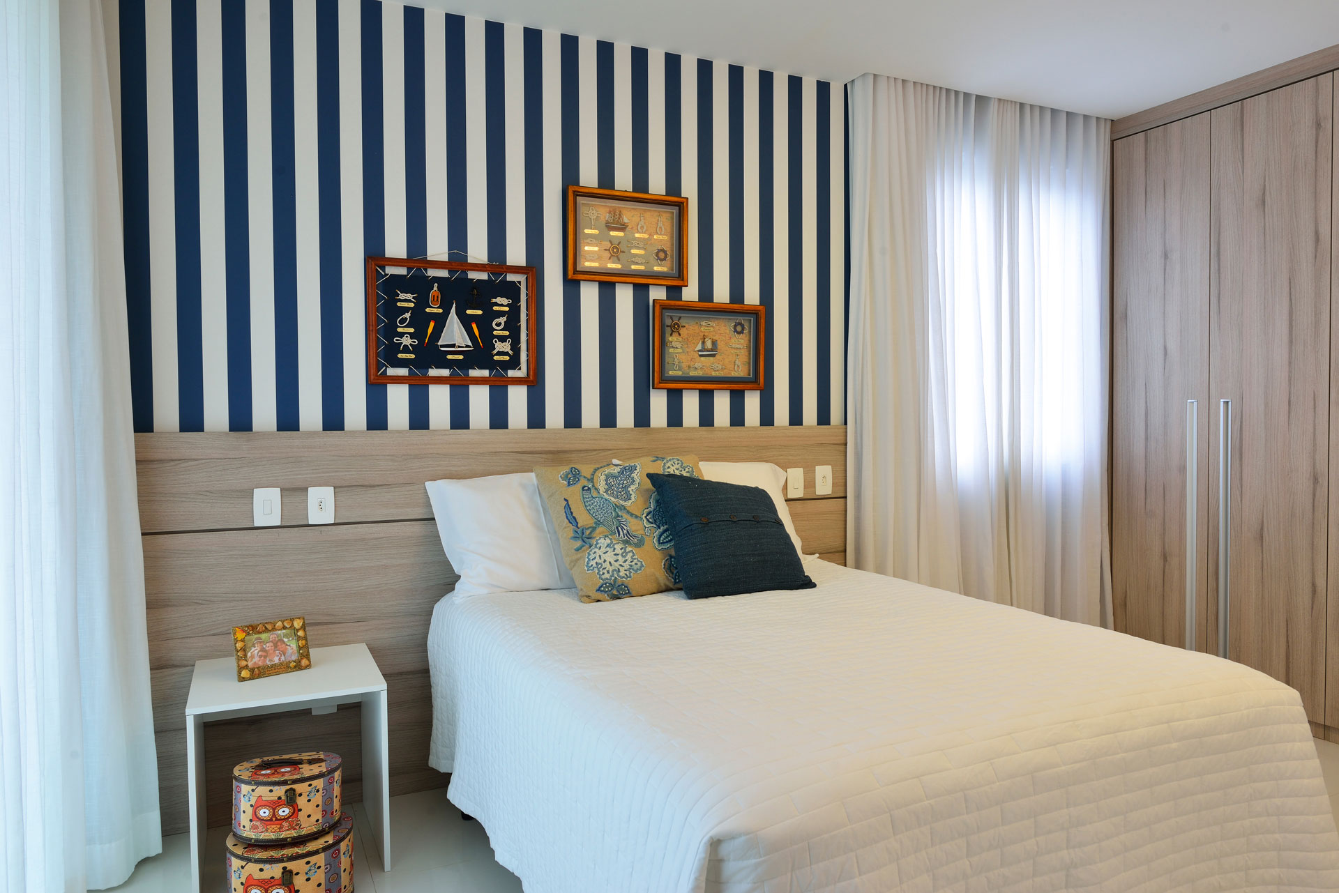 A Spacious Contemporary Home with Nautical Theme in Bahia, Brazil by Pinheiro Martinez Arquitetura (23)