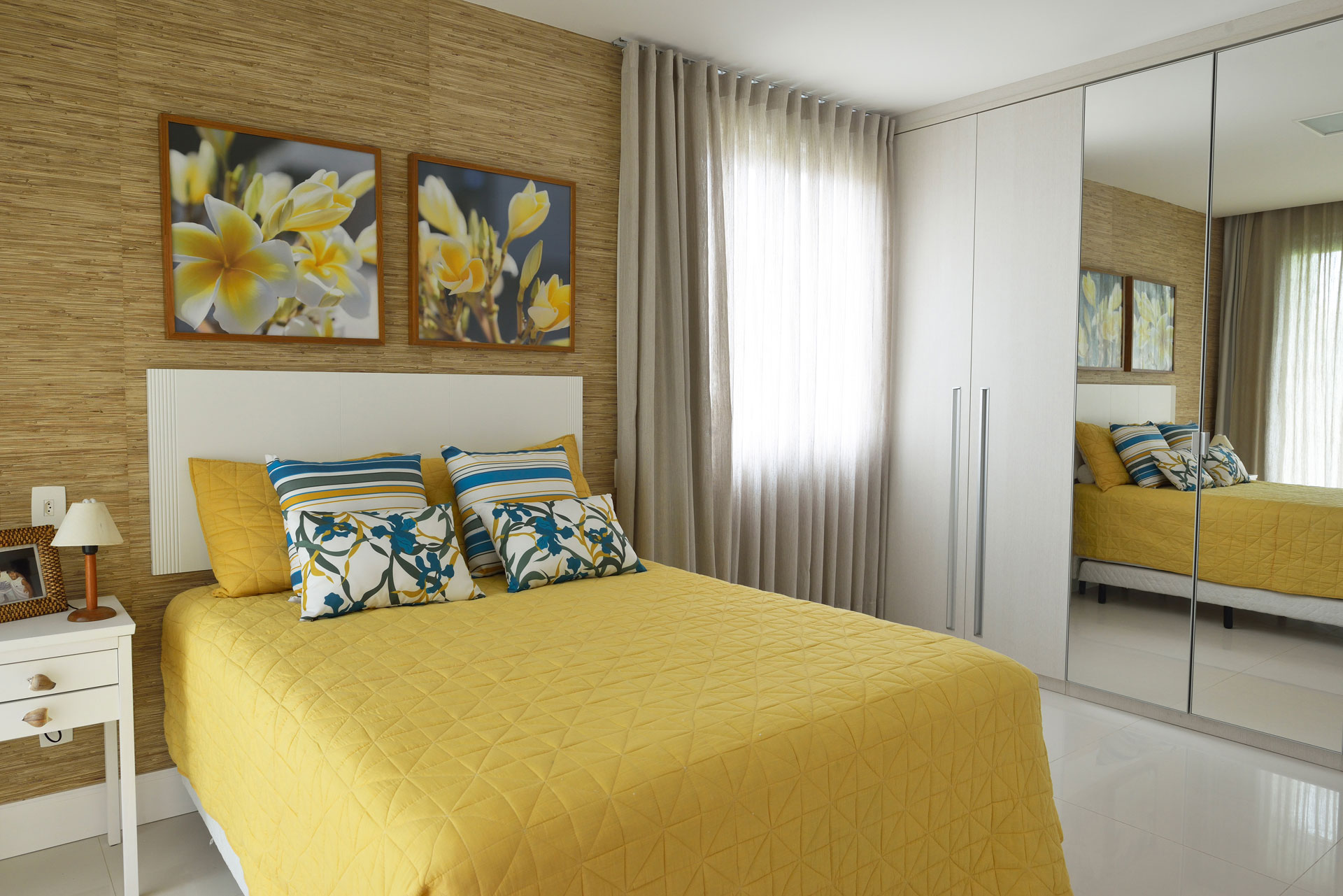 A Spacious Contemporary Home with Nautical Theme in Bahia, Brazil by Pinheiro Martinez Arquitetura (24)