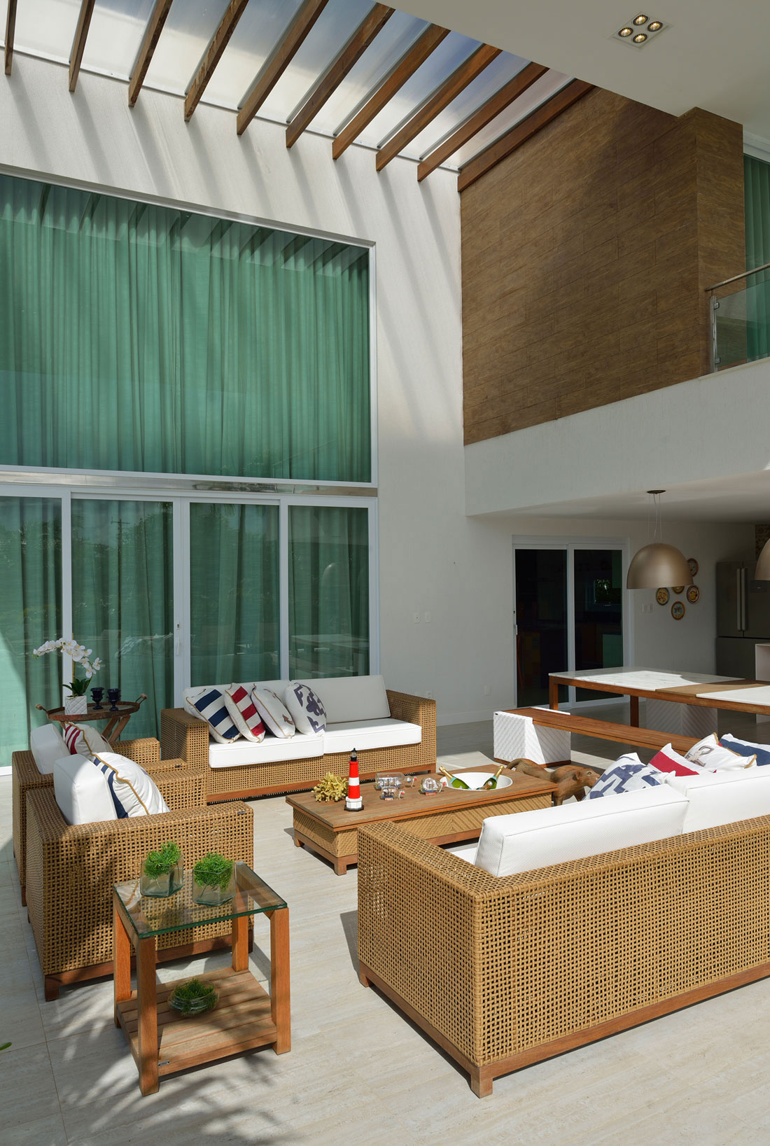 A Spacious Contemporary Home with Nautical Theme in Bahia, Brazil by Pinheiro Martinez Arquitetura (8)