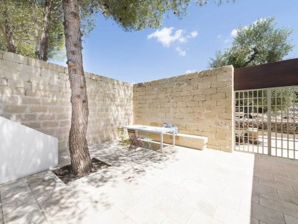 A Spacious Contemporary Home with Rustic and Unique Elements in Salve, Italy by Massimo Iosa Ghini (6)