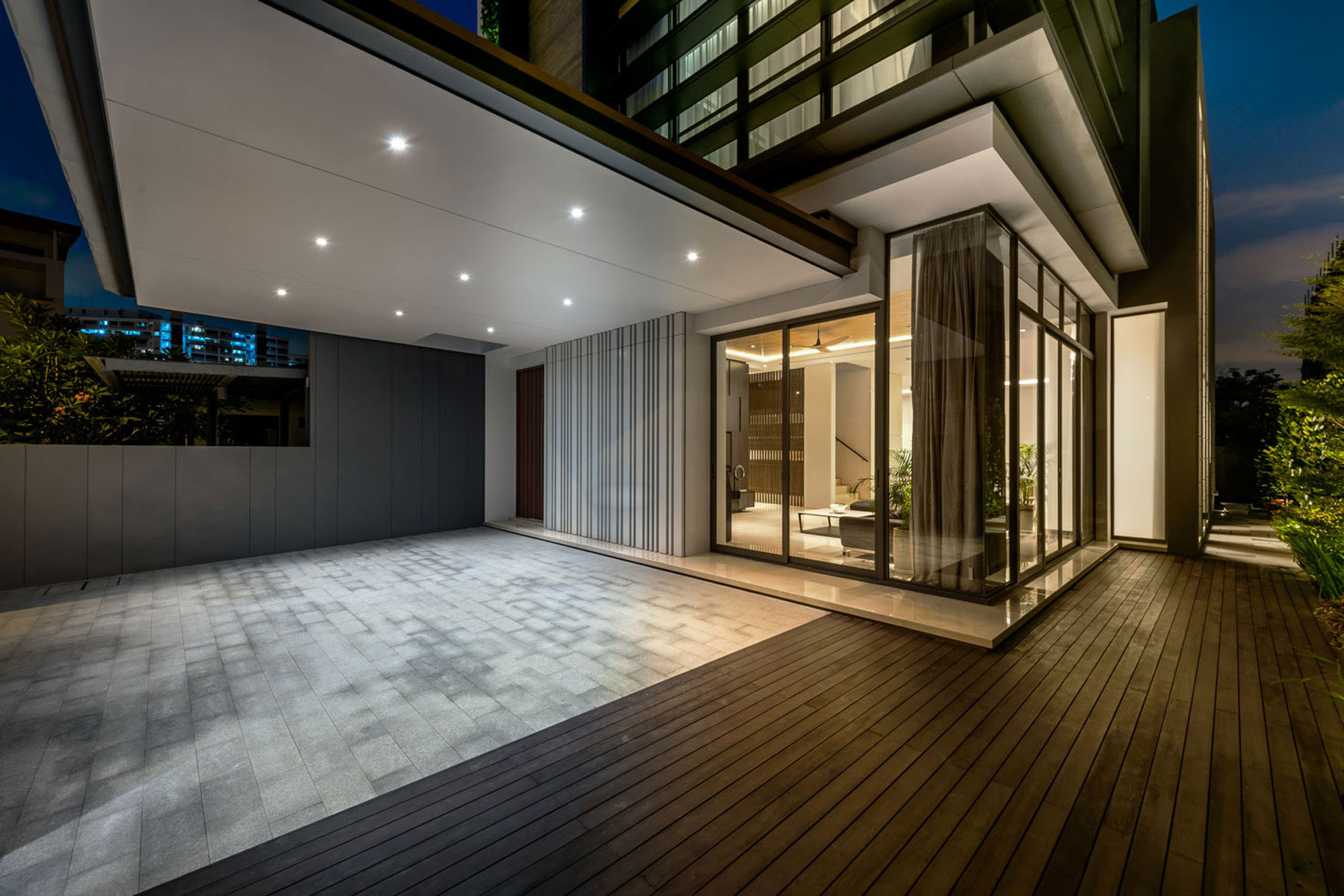 A Spacious and Comfortable Modern Home in Singapore by ADX Architects Pte Ltd (10)
