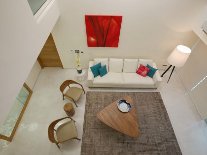 A Spacious and Elegant House with Cozy Color Schemes in Urban Chaos by SAK Designs (4)