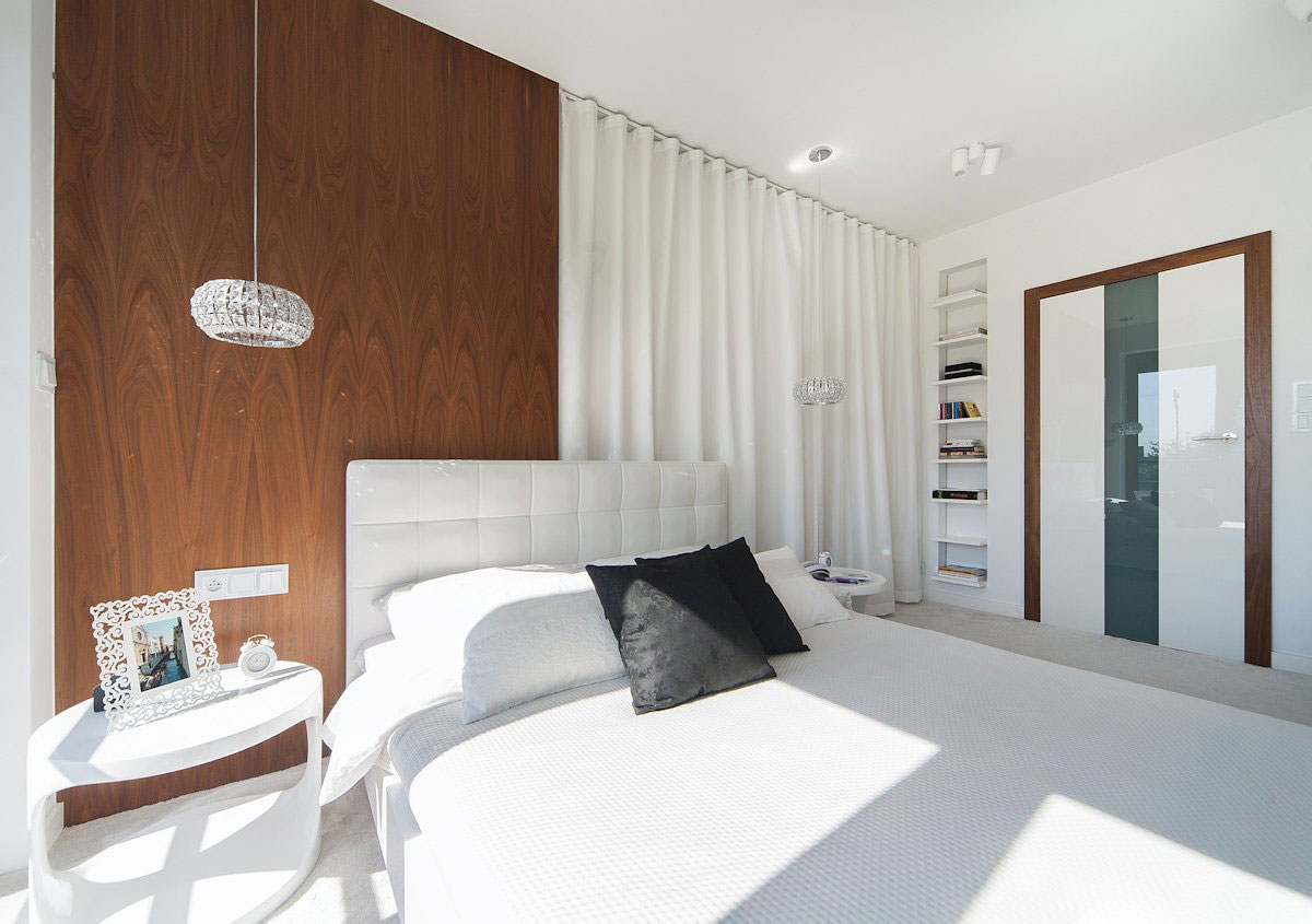 A Spacious and Luminous House of Elegant Simplicity in Mikolów, Poland by Widawscy Studio Architektury (16)