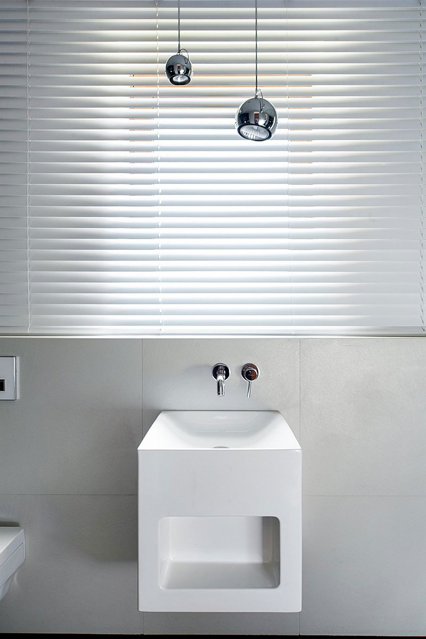 A Spacious and Luminous House of Elegant Simplicity in Mikolów, Poland by Widawscy Studio Architektury (20)