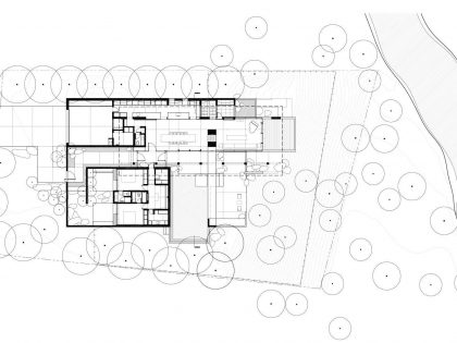 A Spectacular Concrete House Surrounded by Snow Filled Trees Mountain of USA by Suyama Peterson Deguchi (17)